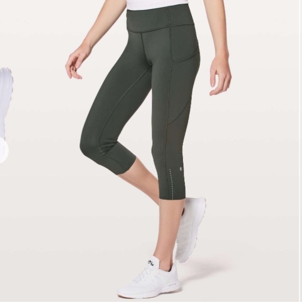Lululemon Fast and Free Green Crop Leggings Size 2